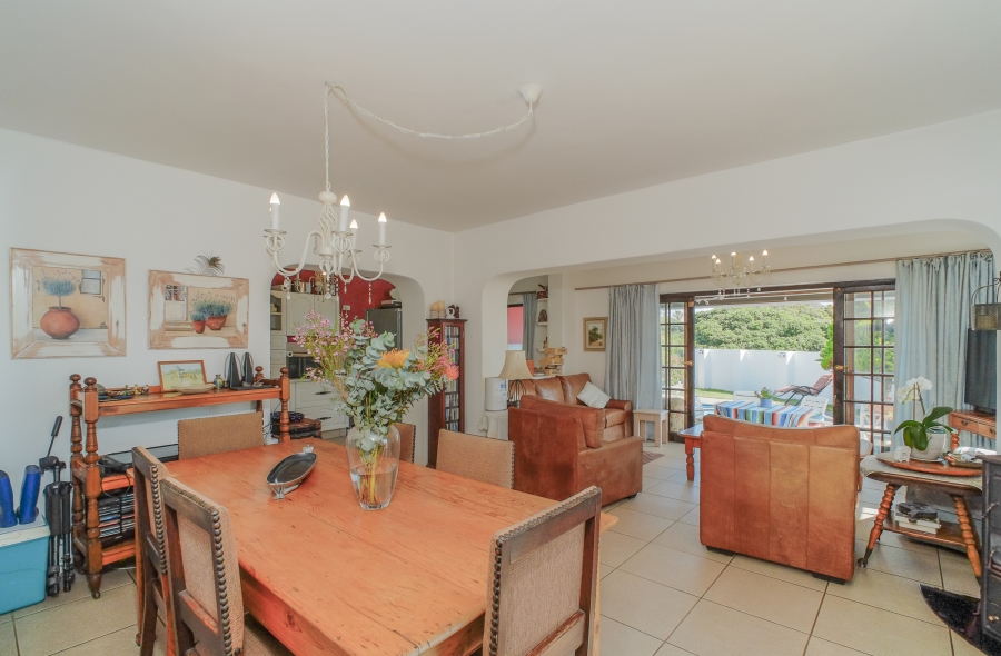 4 Bedroom Property for Sale in Kommetjie Western Cape
